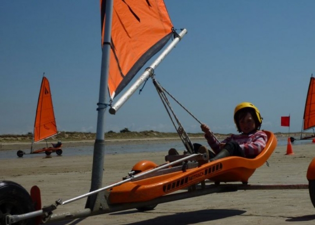  Children's sand yachting lessons 